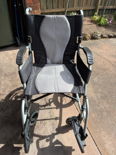 Karma Ergo Lite Manual Wheelchair 16"