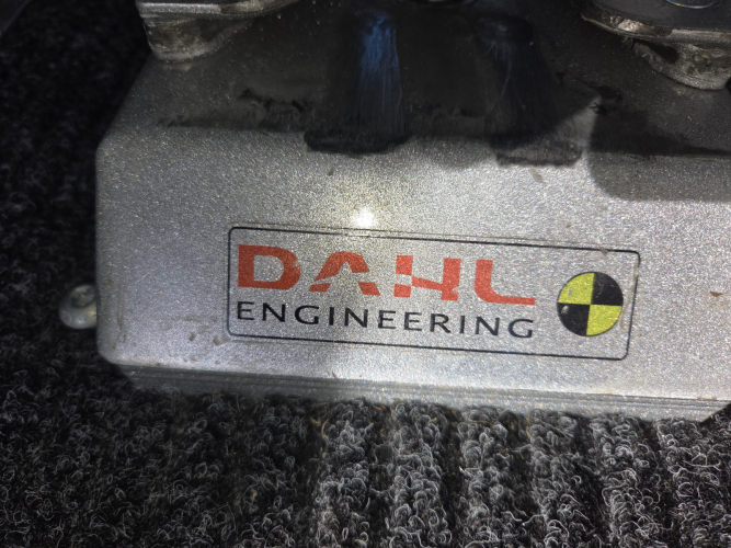 9846_dahl_docking_station