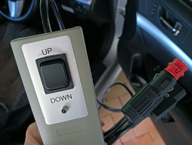 WYMO Rooftop Wheelchair Hoist